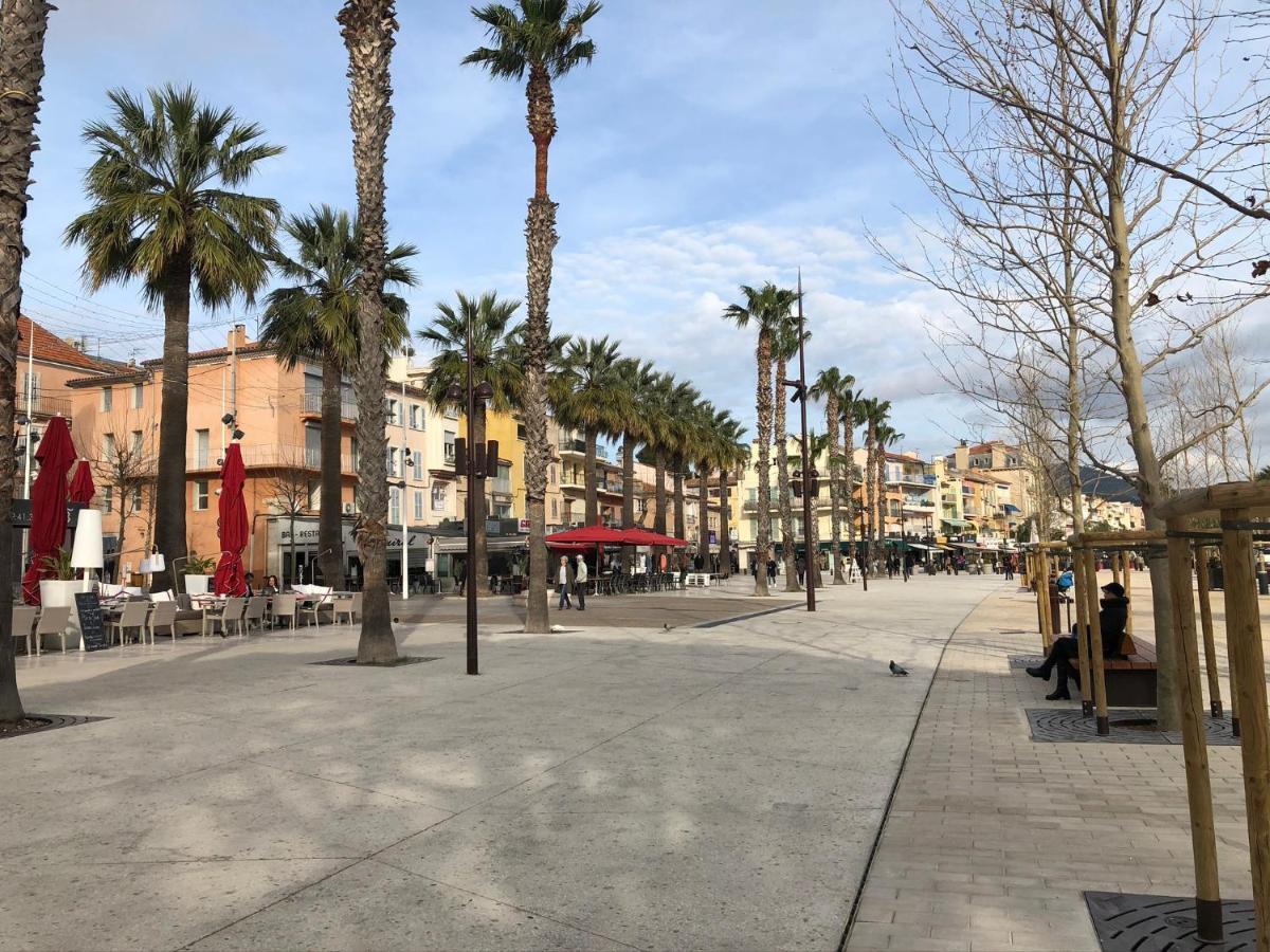 Vue A 180 Degre Bandol